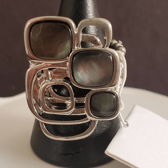 Silvertone Modernist Ring with Faux Abalone and Stretch Band NWT - Picture 6 of 6